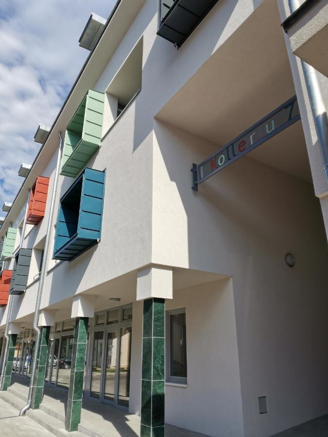 Antracit Apartman - Free Parking Pécs Exteriör bild